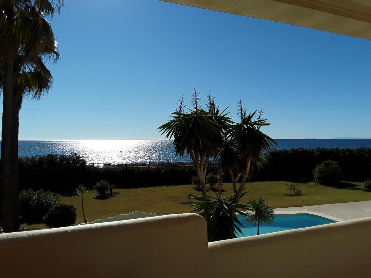 Beachfront Neptuno I, Complex,Views,Pool,Garden, Elviria Marbella Kültér fotó